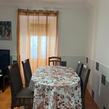 T2 2 Bedroom Flat In Arroios Lisbon Exterior photo