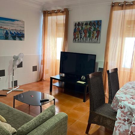T2 2 Bedroom Flat In Arroios Lisbon Exterior photo