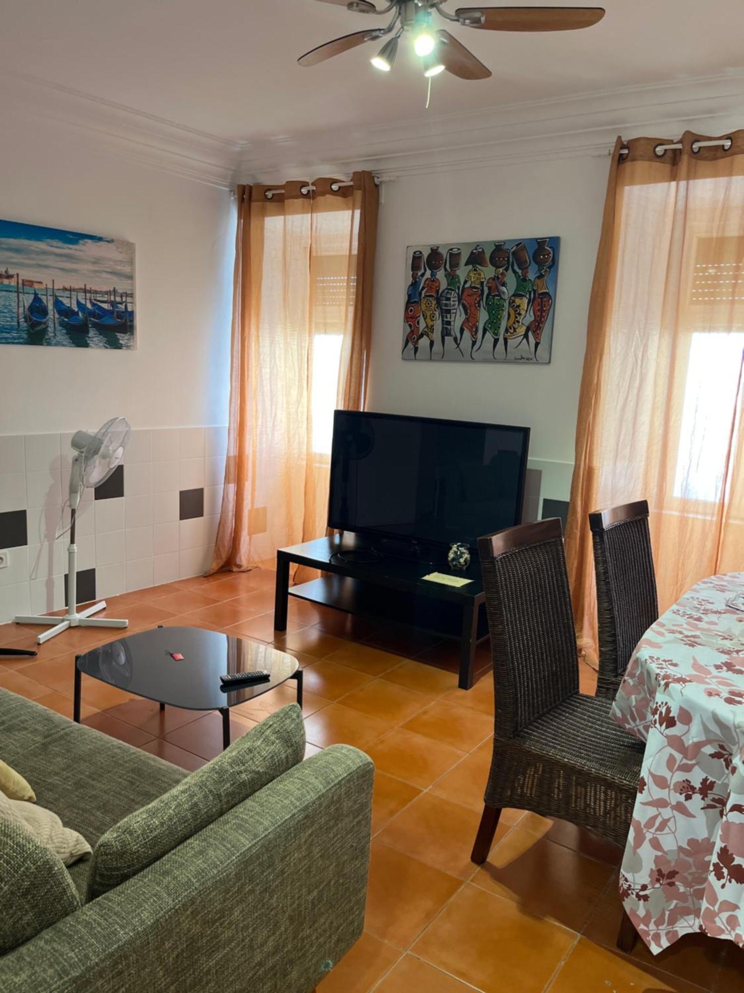 T2 2 Bedroom Flat In Arroios Lisbon Exterior photo